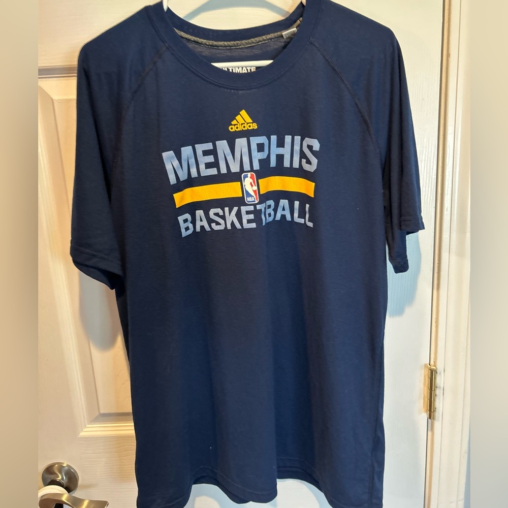 Memphis Grizzlies ADIDAS T-Shirt Size X-Large